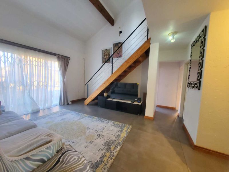 A cosy townhouse with an invertor To Let in Willowbrook - Photo 9