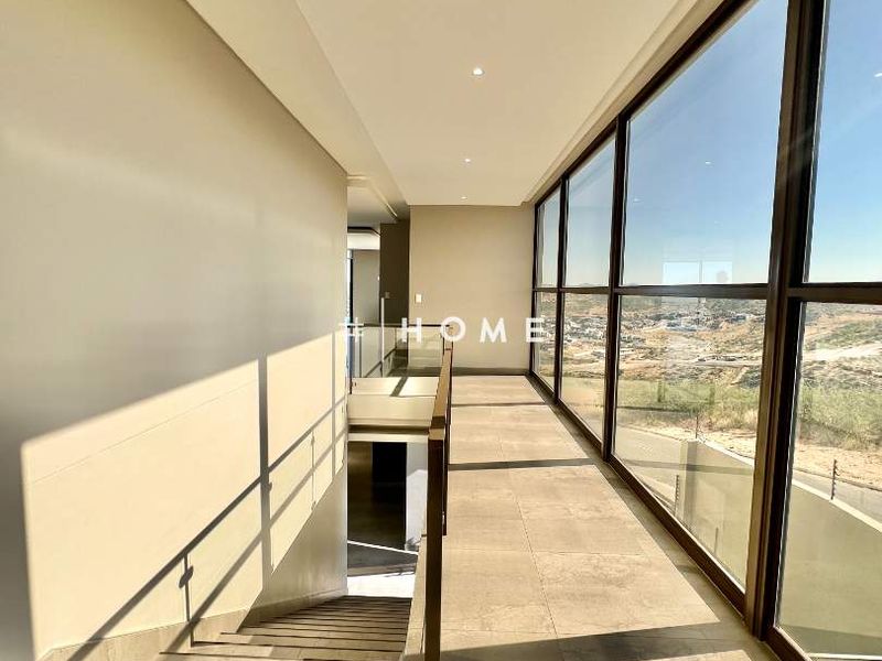 Modern home with priceless views for sale! - Photo 10