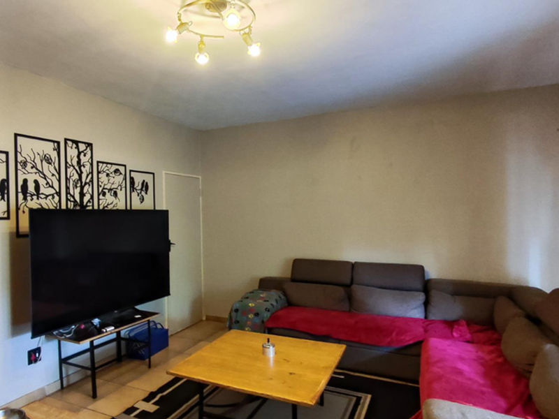 This lovely unit is up for grabs! Perfect for first time home buyers or start up family. - Photo 7