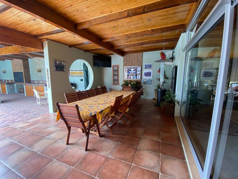 4 Bedroom house with flat and much more - Photo 4