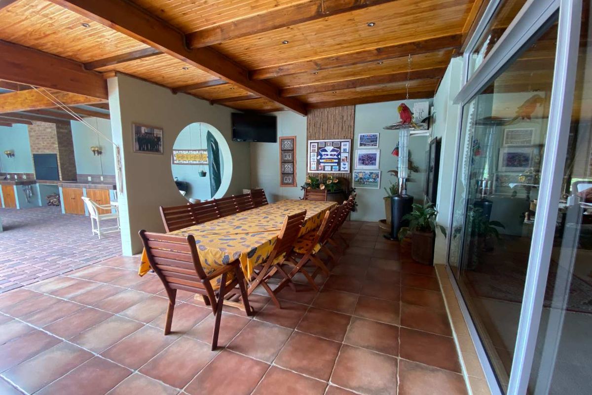 4 Bedroom house with flat and much more - Photo 4