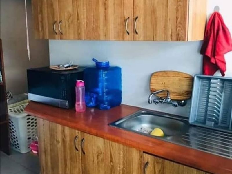 Windhoek Khomasdal: 4 Bedroom house with Flat is For Sale - Photo 5