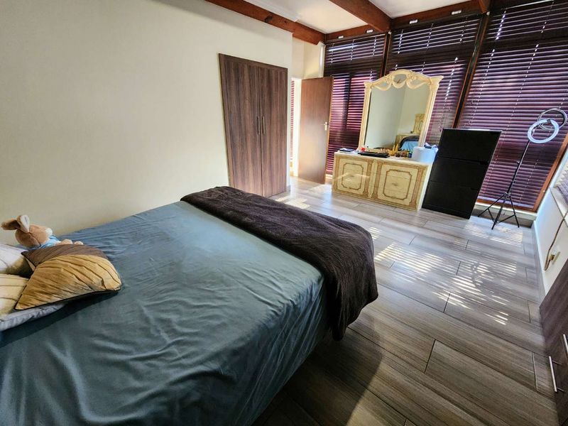 Expansive Multi-Generational Estate with Off-Grid Capability - Photo 9