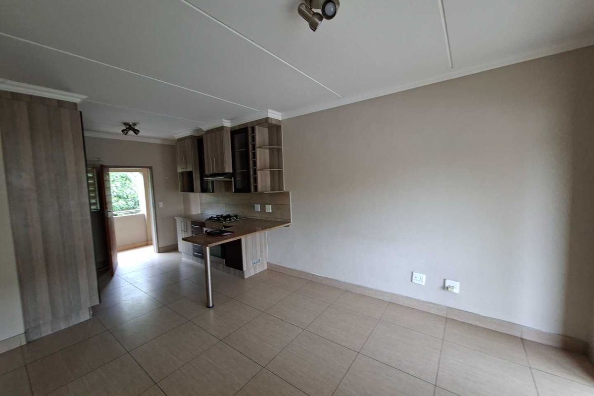 2 Bedroom Apartment For Sale - Photo 4