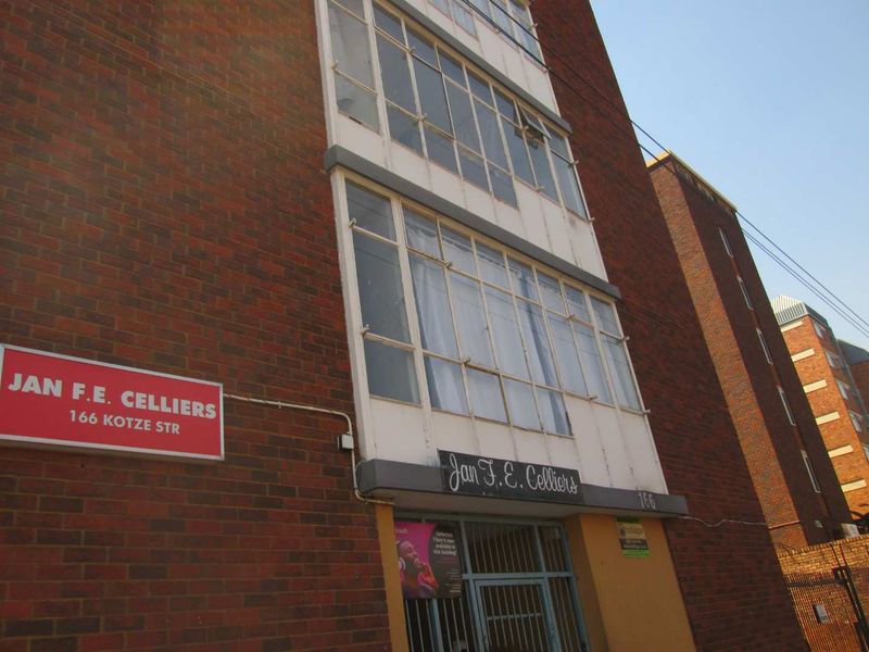 BEAUTIFUL AND NEAT [2] TWO BEDROOMS APARTMENT FOR SALE IN SUNNYSIDE [ JAN FE CELLIERS FLATS ] - Photo 1