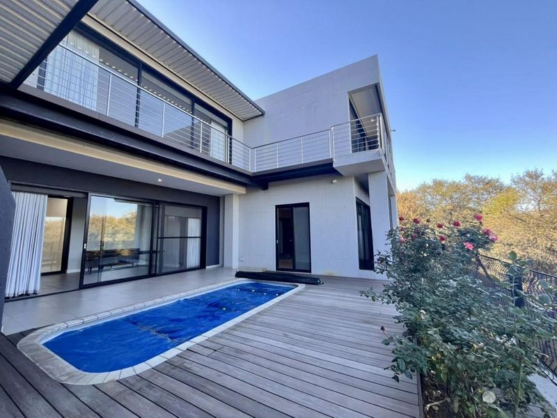 An Exclusive Address for the Discerning Tenant - Photo 2
