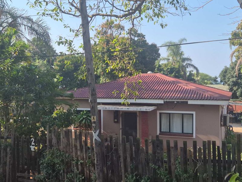Level land home in prime area - Photo 7