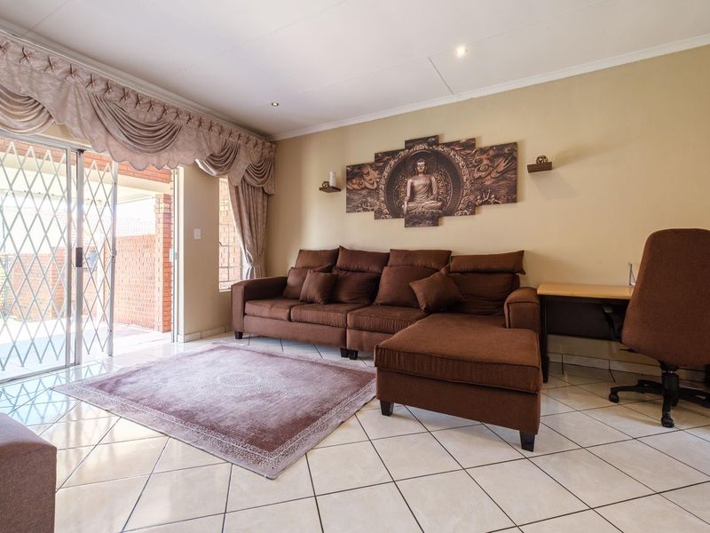 Neat & Tidy - Two-By-Two-By-Two - Monavoni Centurion - Photo 4