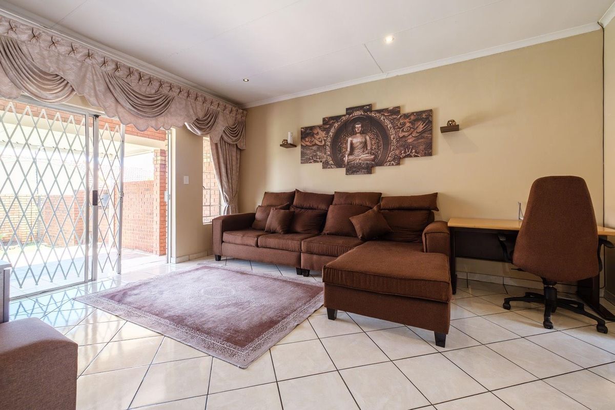 Neat & Tidy - Two-By-Two-By-Two - Monavoni Centurion - Photo 4