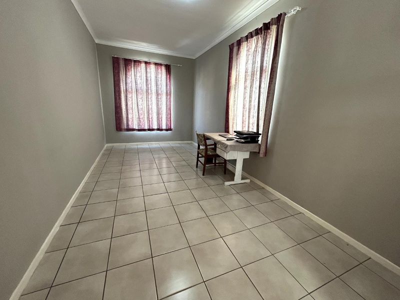 6-Bedroom Double-Storey House - Photo 6