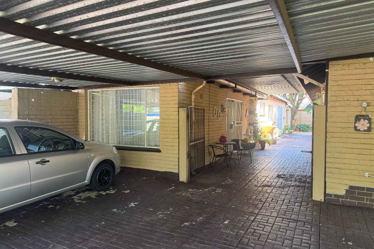 Family Home for sale in Randhart with Flat - Photo 3