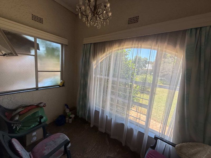 Family Home for Sale – Space, Comfort & Convenience! - Photo 9