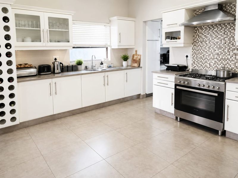 Modern 3 bedroom,2 bathroom House to Let - Photo 7