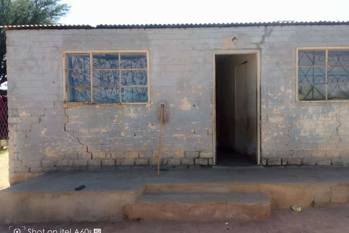 Windhoek, Katutura, Namibia | 3 Bedroom home for sale - Photo 2