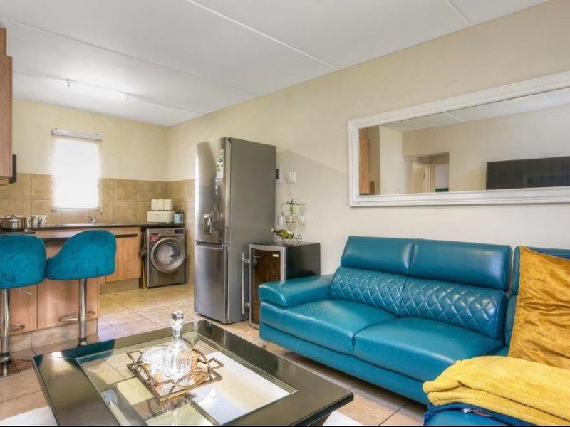 Ground floor 2 Bedroom - Photo 10