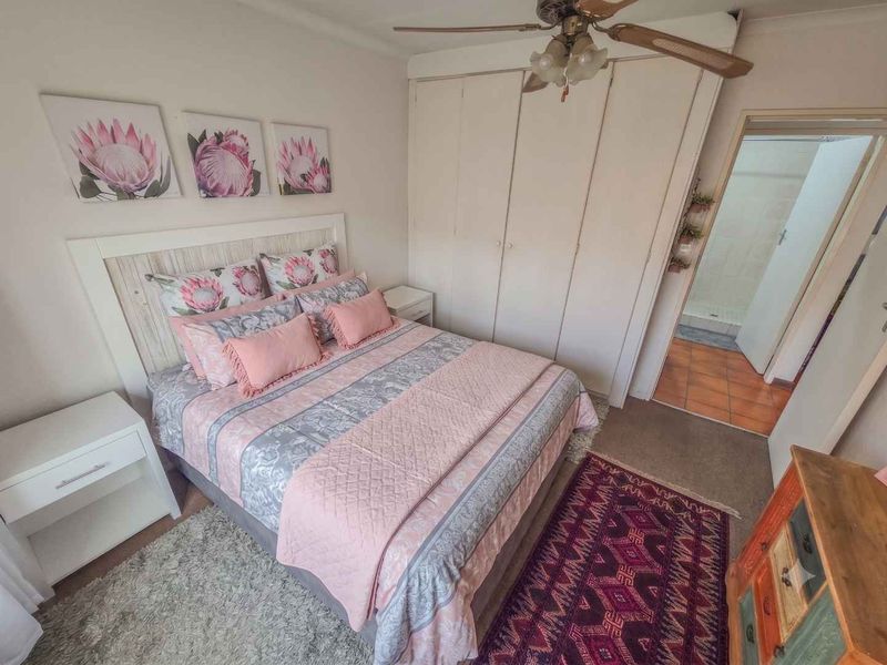 2 Bedroom Townhouse For Sale in Die Wilgers - Photo 9