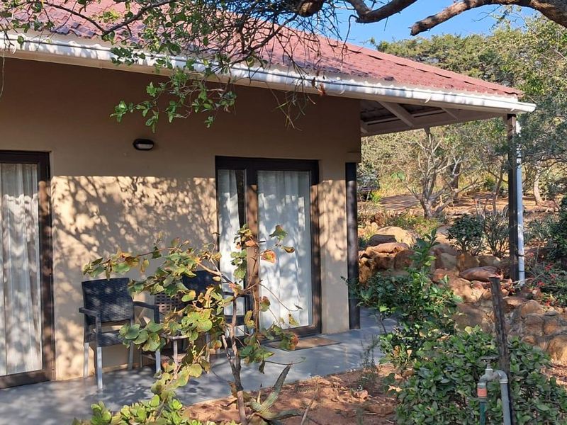 Beautiful Fully Furnished 1 Bedroom Cottage to Rent | Kampersrus - Photo 2