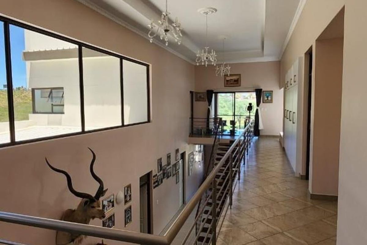 ✦ PRICE REDUCED – NOW N$7,900,000 (Excl. Costs) Previously listed at N$8,500,000 - Photo 2