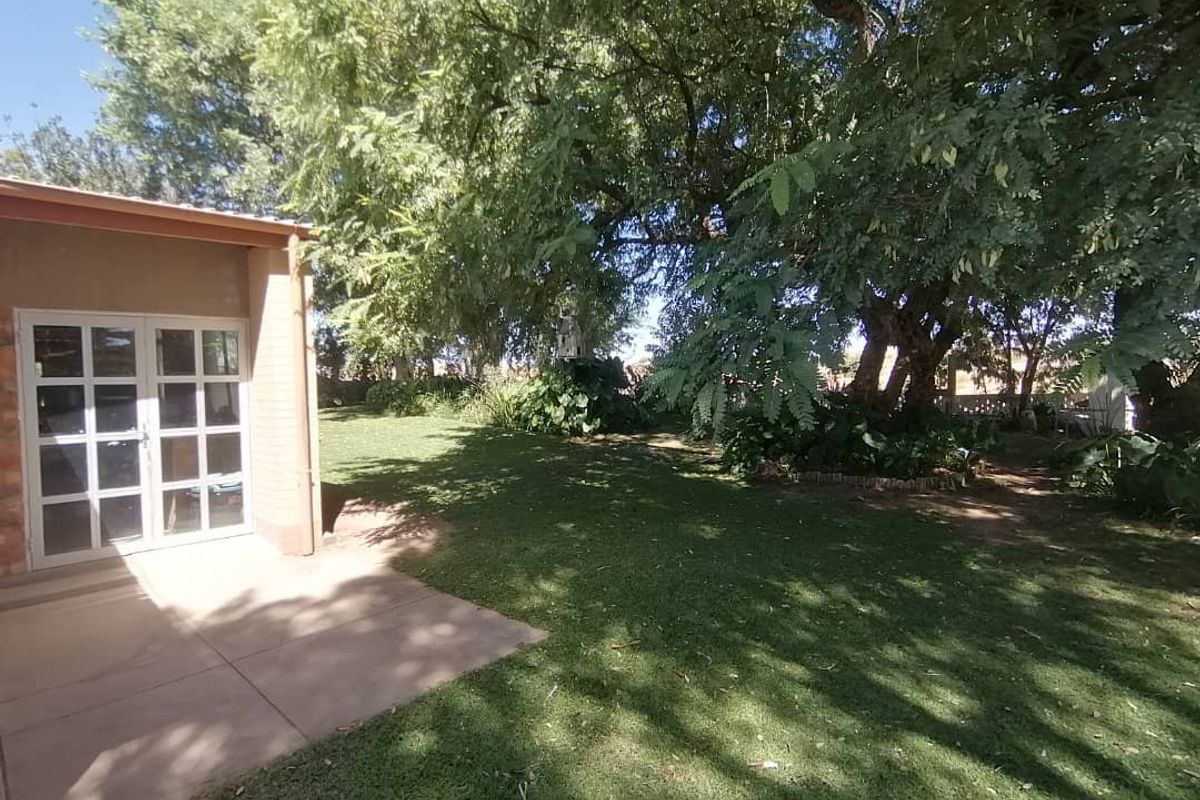 NUTRITIONAL RICH AGRICULTURAL / RESIDENTIAL PLOT FOR SALE IN HARDAP NAMIBIA - Photo 3