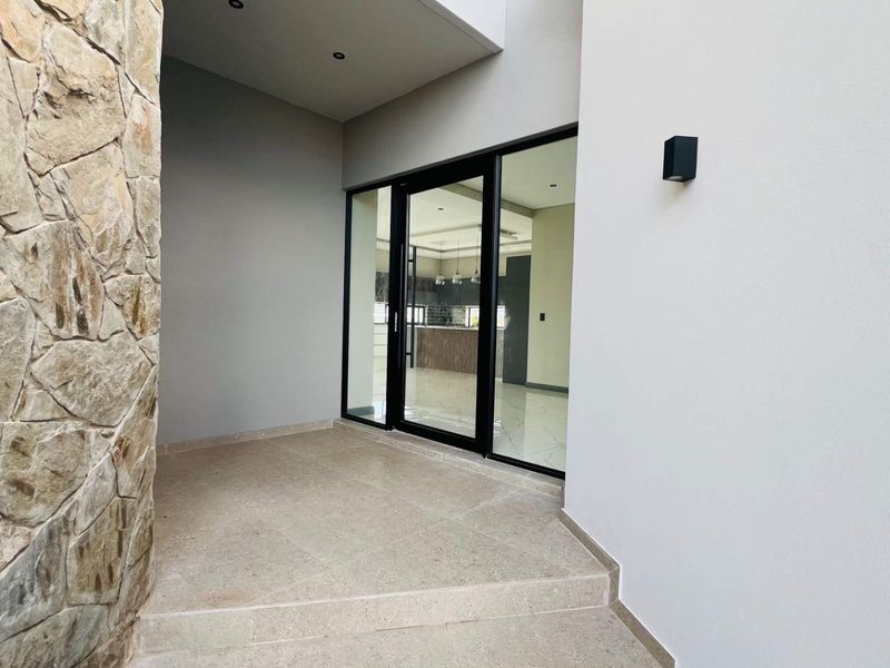 No Transfer Duties- Brand-New Luxury 4 Bedroom Designer Home with Pool, Balconies & Boma – Walk to New Mall Opening Oct 2026 - Photo 9