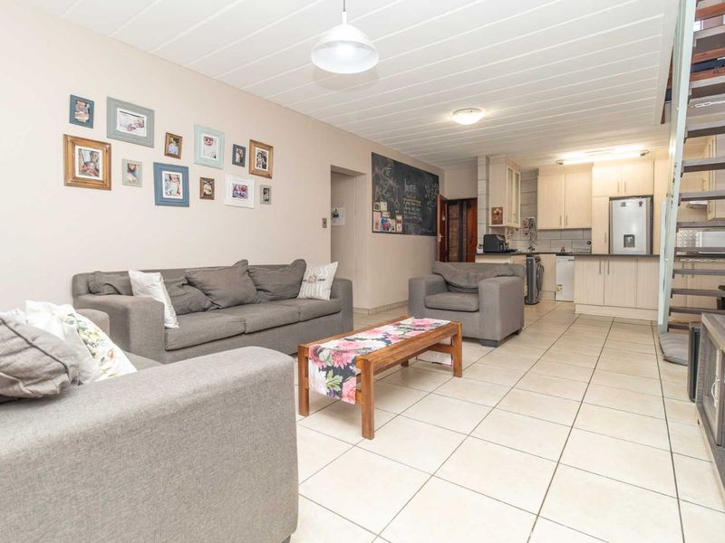 Perfect Work-From-Home Haven with Loft & Garden! - Photo 5