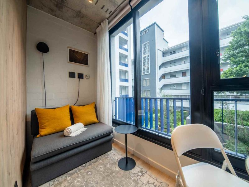 Modern Furnished Micro-Bachelor Apartment with Ocean Views at Three43 on B, Sea Point - Photo 4