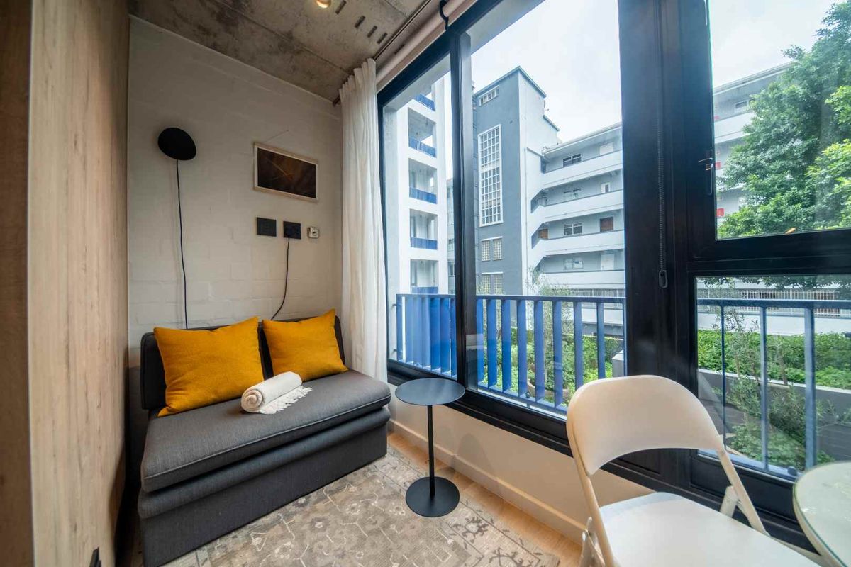 Modern Furnished Micro-Bachelor Apartment with Ocean Views at Three43 on B, Sea Point - Photo 4