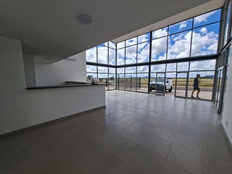 Car Rental and Offices To Let - Hosea Kutako - Photo 2