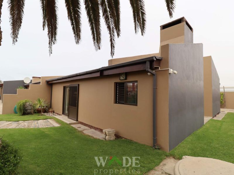 Hentiesbay: Beautiful 4 Bedroom House is For Sale - Photo 10