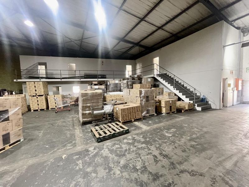 Hendra - Industrial Warehouse To Let – 1,500 m2 - Photo 5