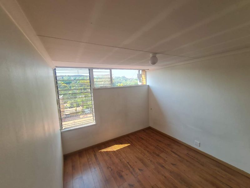 2 Bedroom to rent in Lynnwood Manor - Photo 10