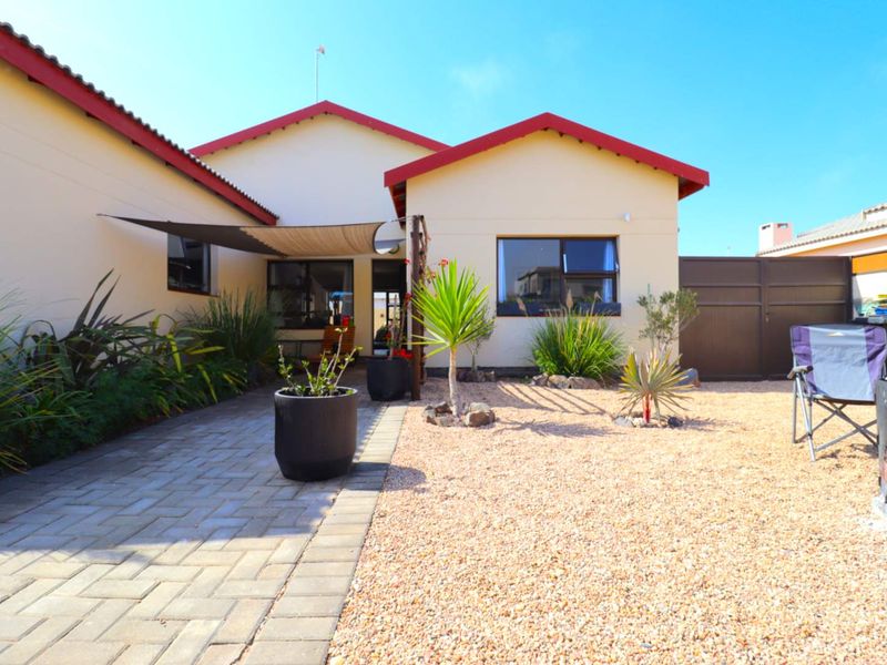 3 Bedroom Ocean View Family Home with Generator, Aircons, Fireplace, Laminated Floors & Excellent Security for sale in Swakopmund Namibia - Photo 1