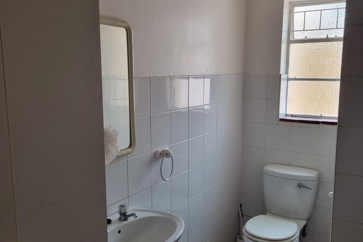 Summerstrand accommodation available to rent - Photo 5