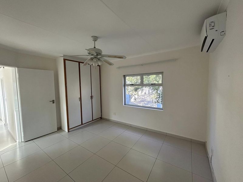 Spacious, private, and perfectly positioned in the heart of Kleine Kuppe - Photo 9