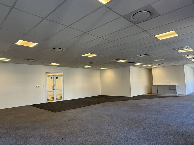 180m2 office to rent in Waterfront with balcony and canal views - Photo 7