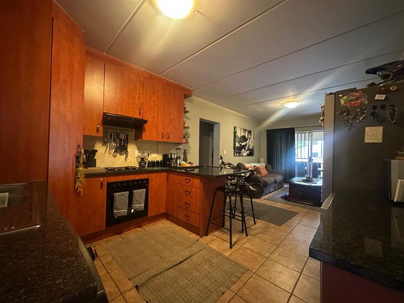 The “wow” factor is in place when you walk into this house in this nice security complex. - Photo 3