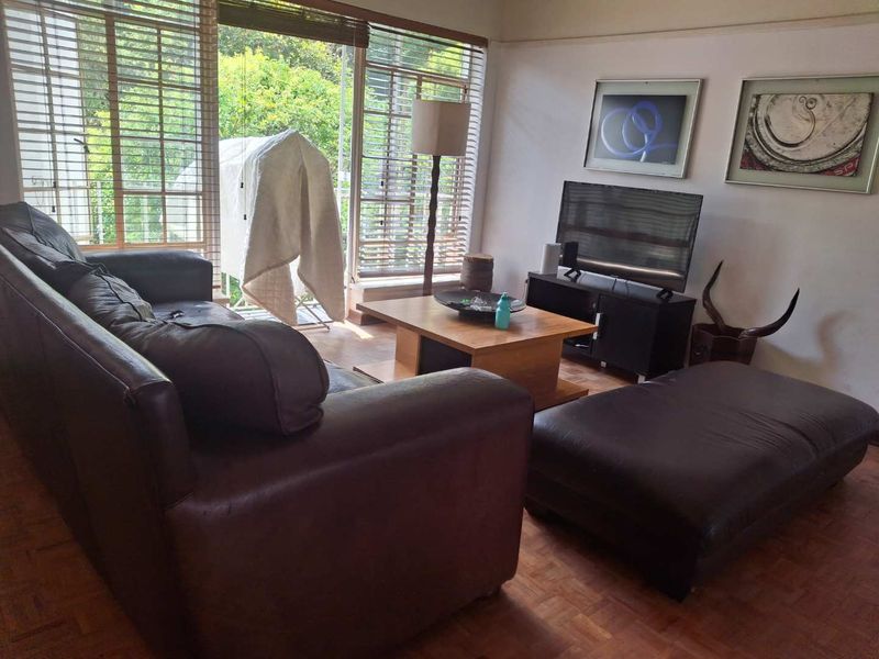 A CHARMING SEMI-FURNISHED TWO BEDROOM APARTMENT - Photo 8