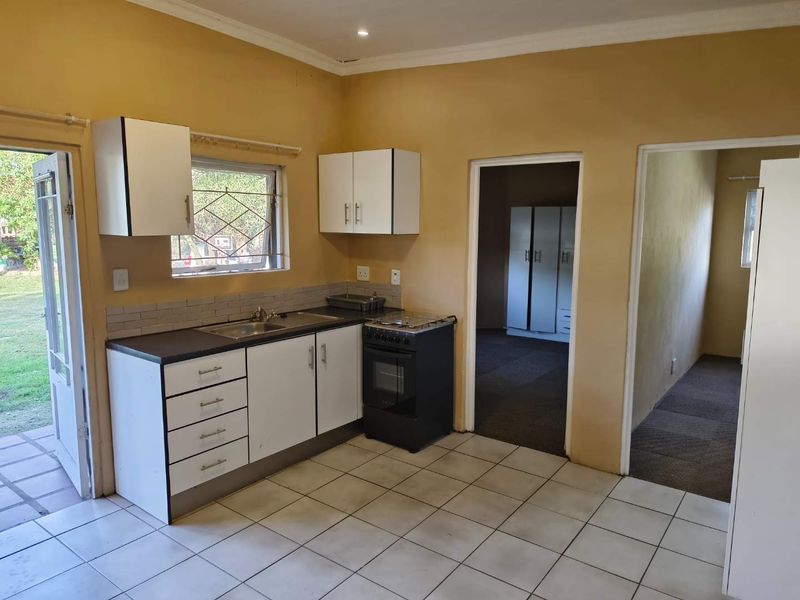2 Bedroom cottage to rent in Joostenbergvlakte - Photo 3