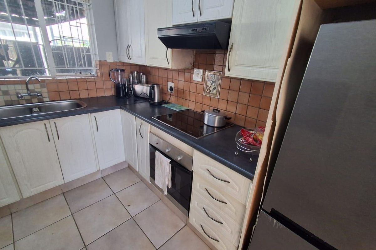 Three Bedroom Duplex for Sale in Eldoraigne, Centurion - Photo 2