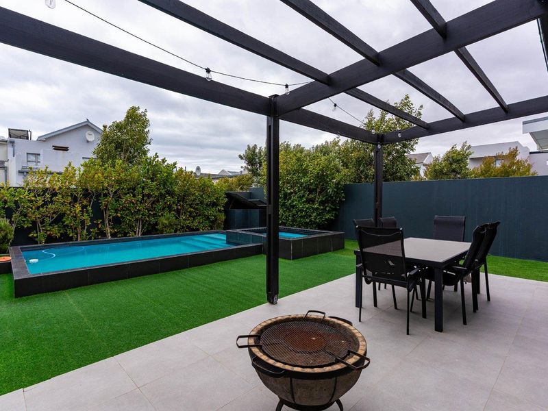 Perfect Entertainer’s Home in Sought-After Sagewood Estate - Photo 9