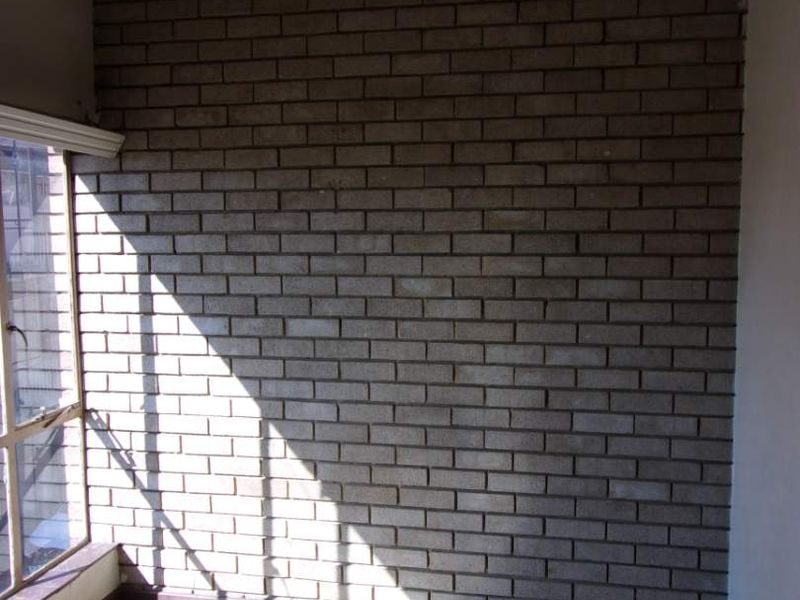 2 BEDROOM FLAT TO RENT IN PRETORIA WEST - Photo 5