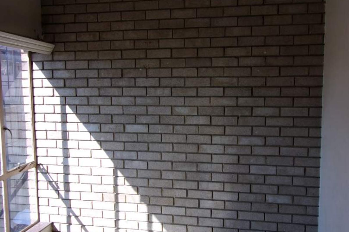 2 BEDROOM FLAT TO RENT IN PRETORIA WEST - Photo 5
