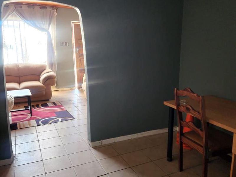 Three-Bedroom House for Sale in Mfuleni - Photo 6