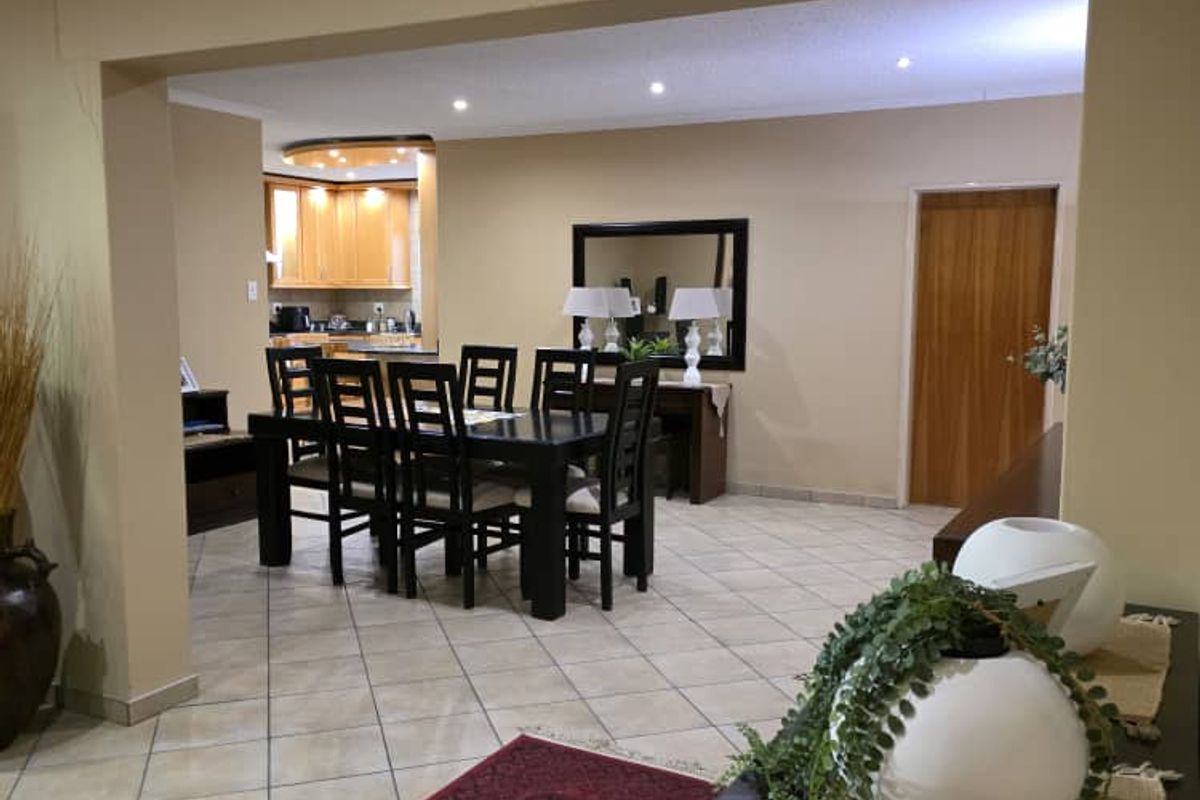 Stunning townhouse for Sale Windhoek Golf Estates - Photo 5