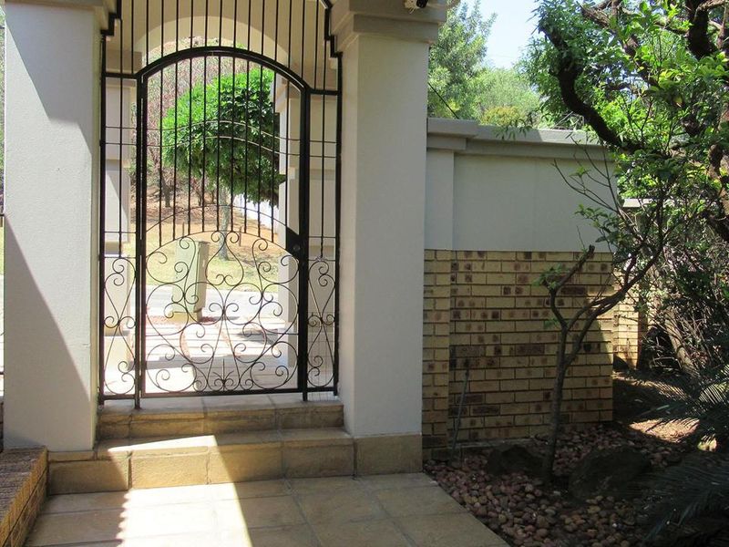 3 Bedroom House for sale in Glenvista - Photo 6