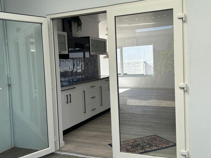 🏡 Exclusive 3 Bedroom Family Home with Separate Flat for sale in Vineta, Swakopmund. - Photo 3