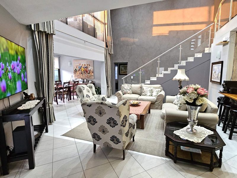 7 Bedroom Executive Family Home in Popular Security Estate in Melodie Hartbeespoort - Photo 6