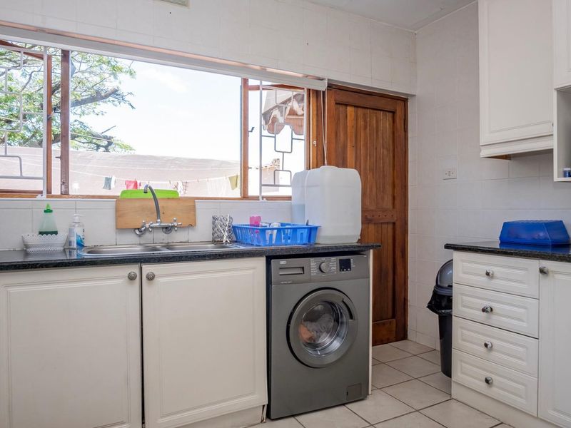 Spacious Townhouse in Ballito - Photo 8