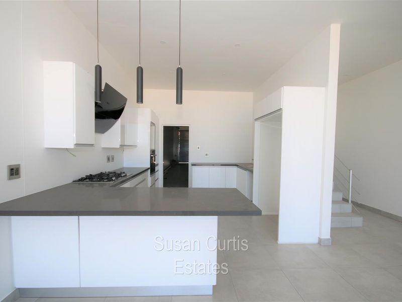 Beach front Townhouse - Photo 2