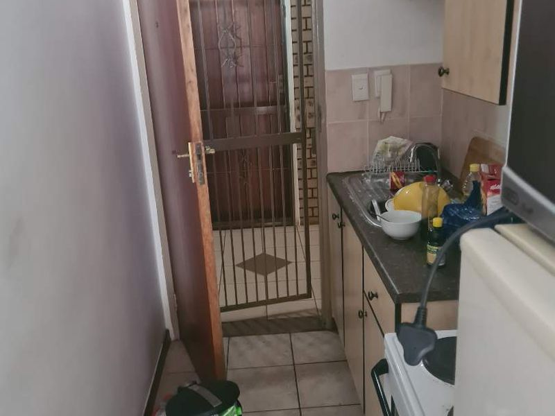 Hillcrest Boulevard, Bachelor to rent - Photo 5